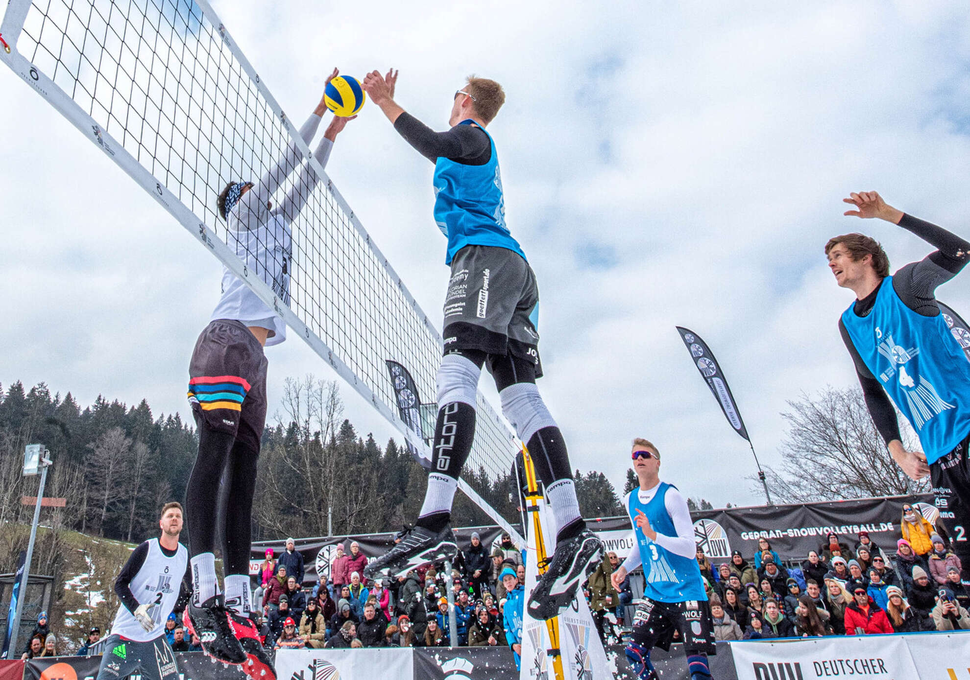 Die deutschen Snow-Volleyball Meisterschaften in Oberstaufen