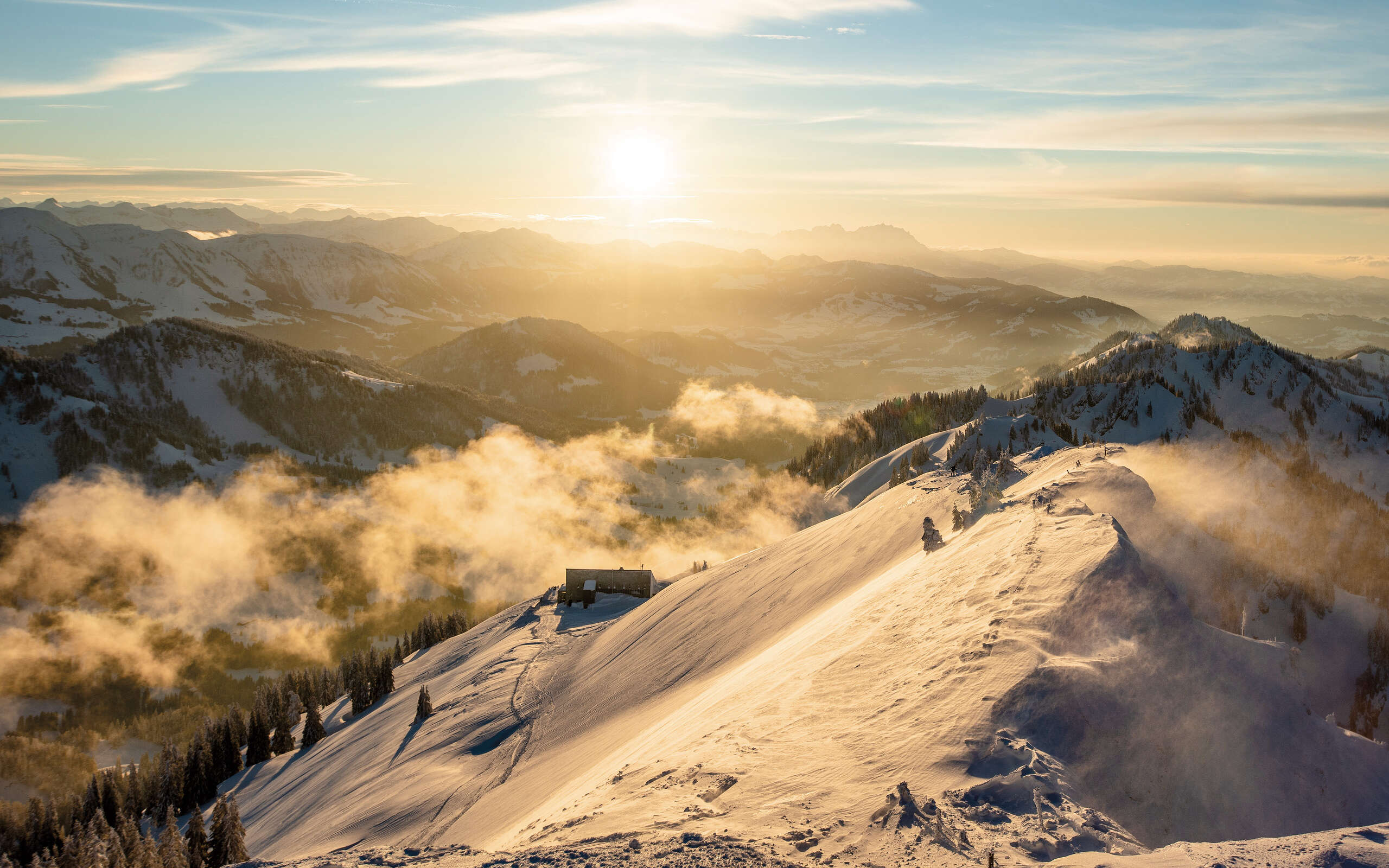 Blick vom Hochgrat in die Allgäuer Alpen im Winter