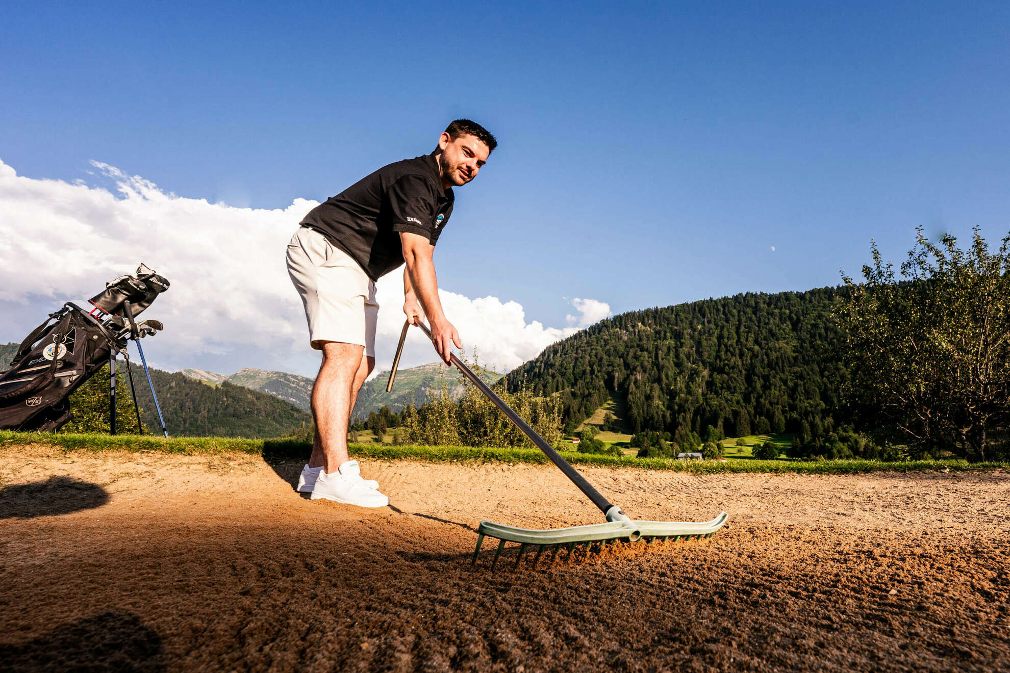 Verlasse die gespielten Golfbahnen stets so, wie Du sie selbst vorfinden möchtest.