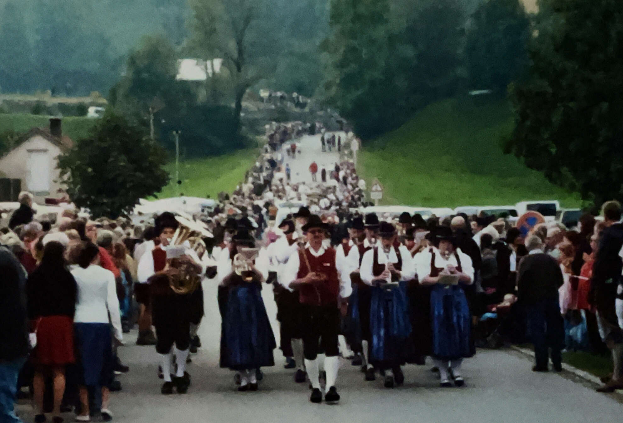 Erlebe das traditionelle Fest zum Ende des Alpsommers im Allgäu.