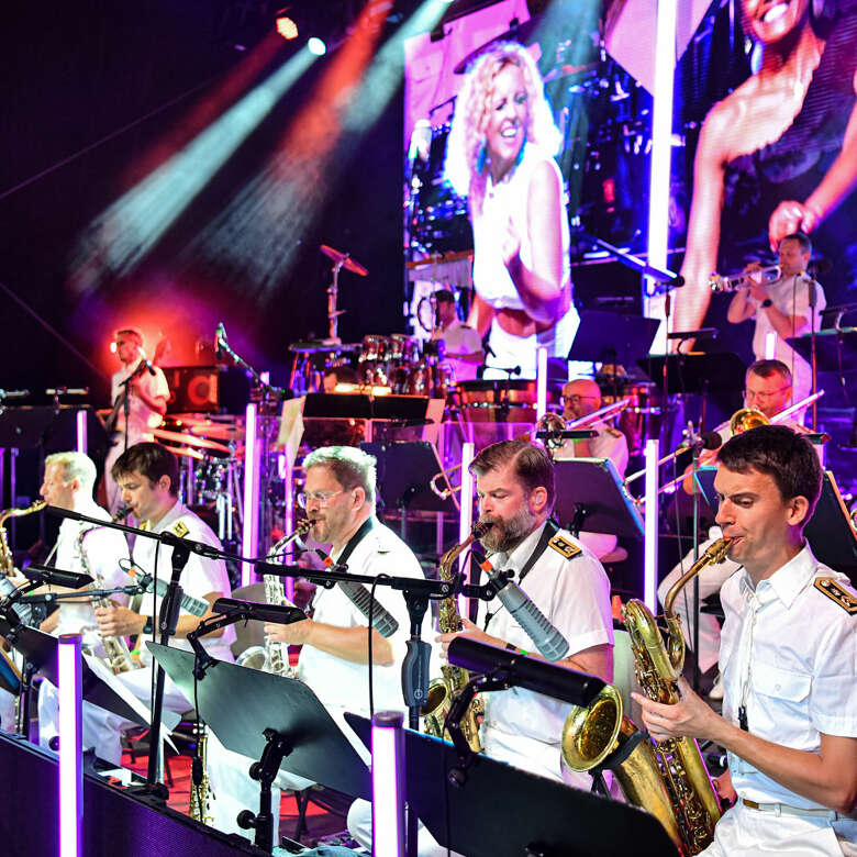 Big Band der Bundeswehr spielt Benefizkonzert in Oberstaufen im Allgäu