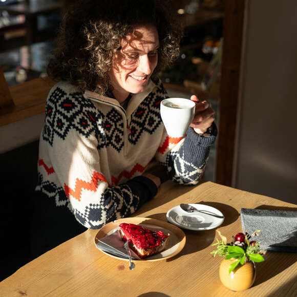 Kaffee und Kuchen in einem Café in Oberstaufen