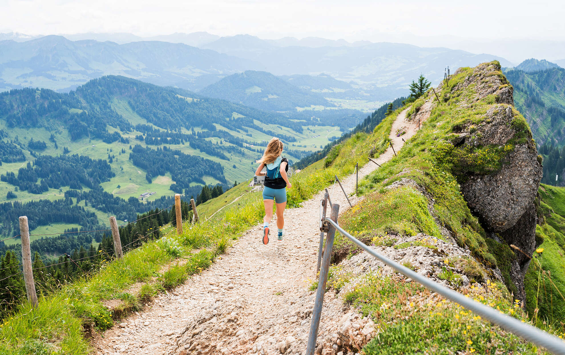 Unterwegs auf den Trails beim Laufen in den Allgäuer Bergen