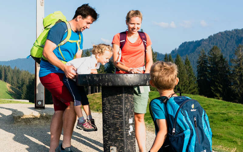 Natur und vielfältige Angebote in Oberstaufen erleben.