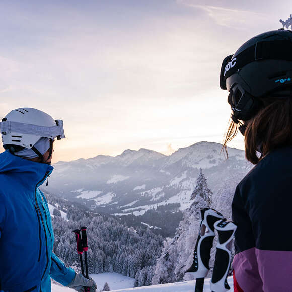 Start in den Skitag in der Skiarena Steibis