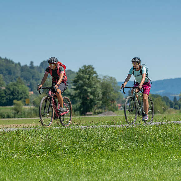 Radtour mit dem Gravel-Bike im Grünen bei Oberstaufen