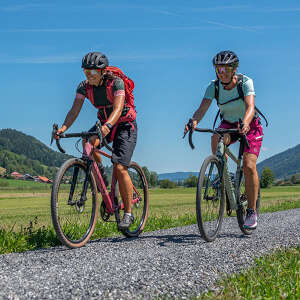 Graveltour zwischen Oberstafuen und Thalkirchdorf an einem sonnigen Sommertag