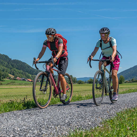 Graveltour zwischen Oberstafuen und Thalkirchdorf an einem sonnigen Sommertag