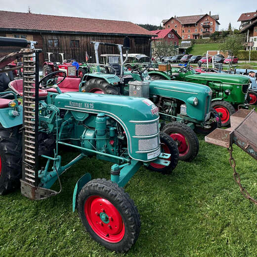 Oldtimer Traktoren auf der Strumpfarwiese