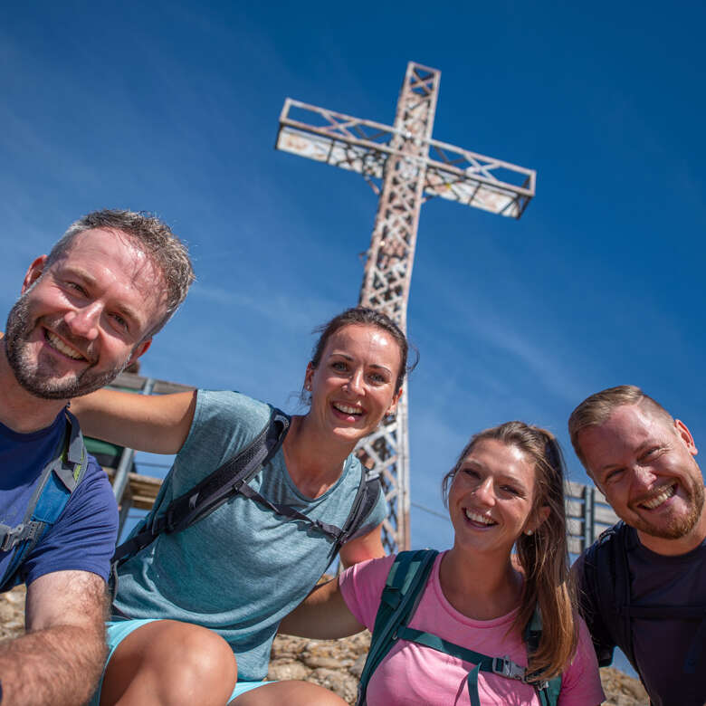 Gipfel-Selfie auf dem Hochgrat beim Wandern im Allgäu.