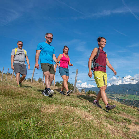 Wandern am Kapf mit Weiblick auf den Hochgrat