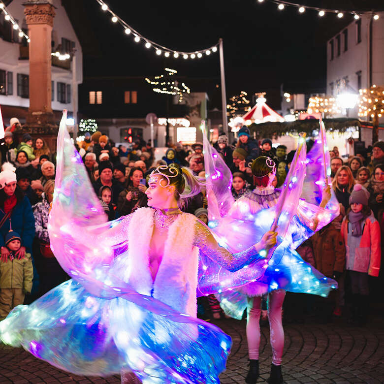 Walk-Acts beim Winterzauber in Oberstaufen am Marienplatz